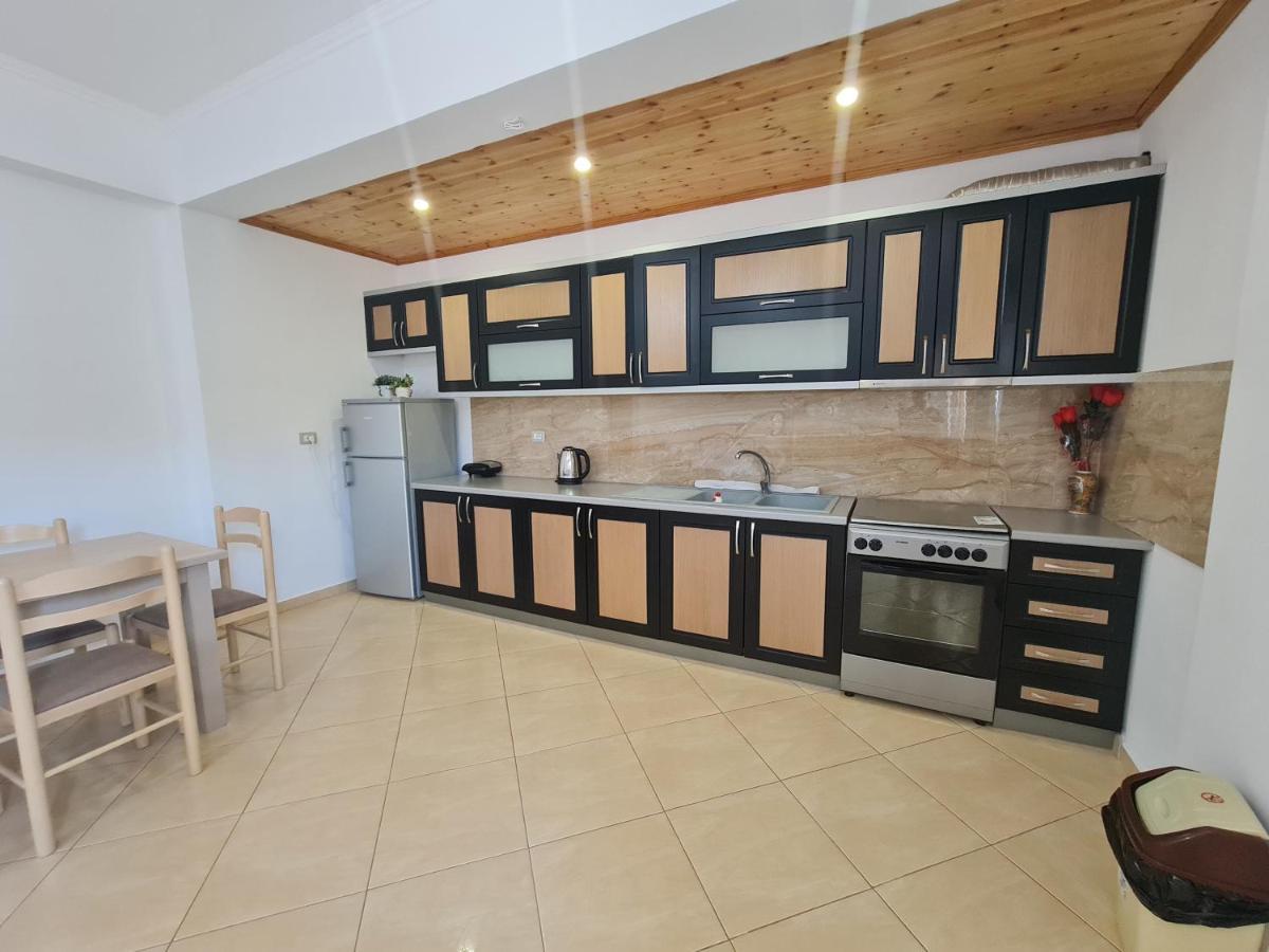 Glow Two Bedroom Apartment คซามิล ภายนอก รูปภาพ